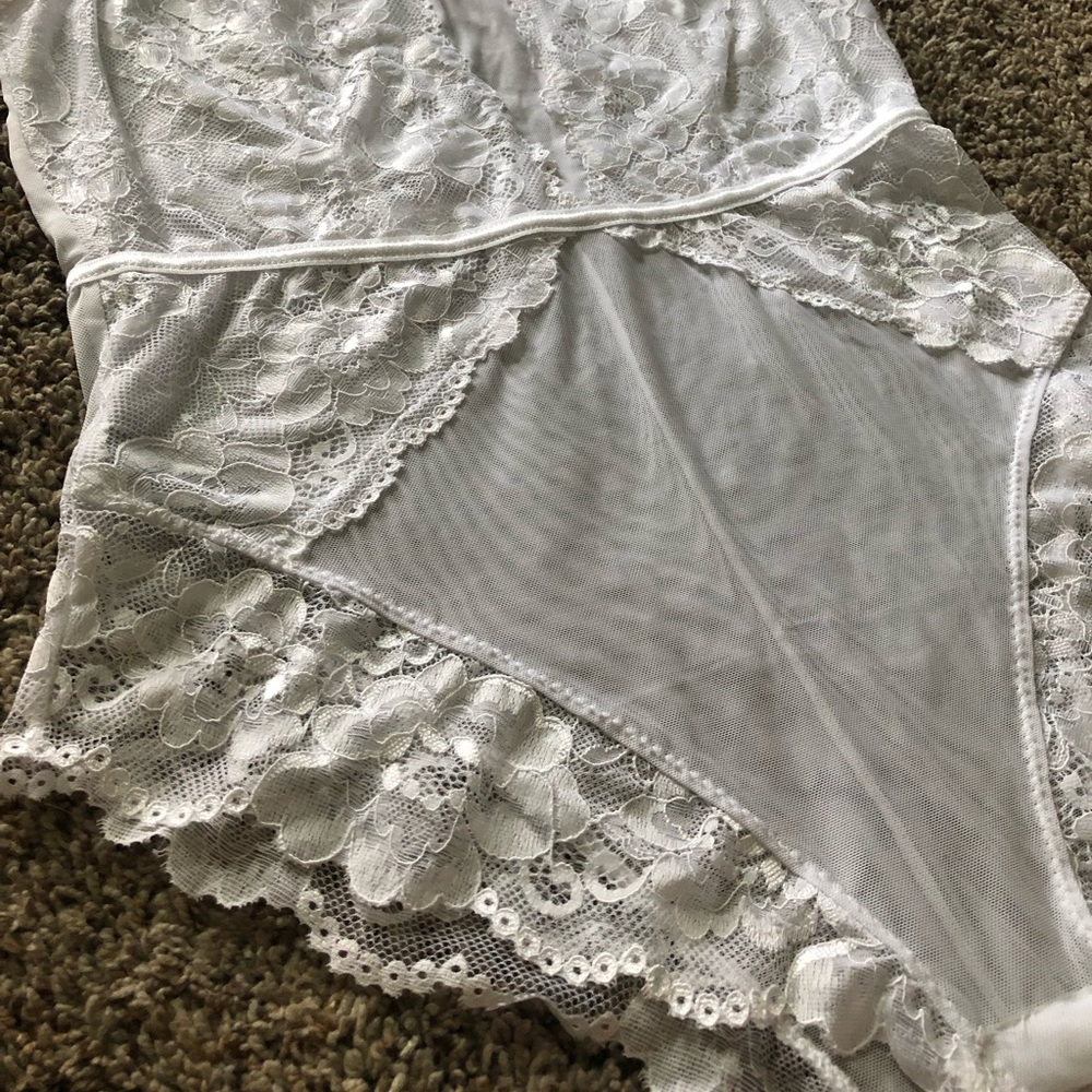 Lingerie bodysuit
